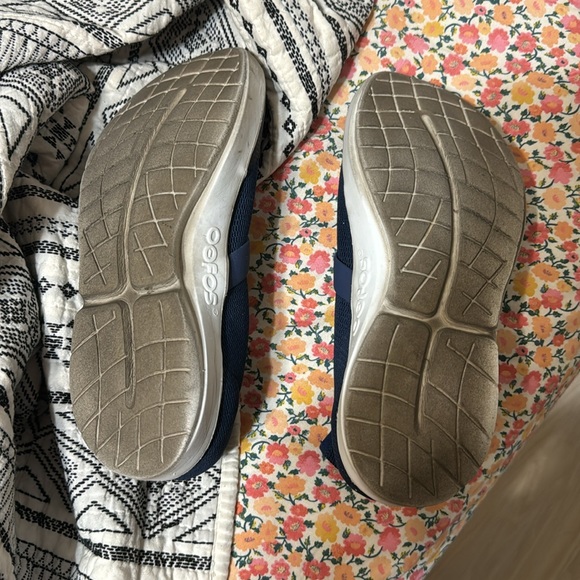 OOFOS Women’s sneaker size 9.5 - Picture 7 of 7
